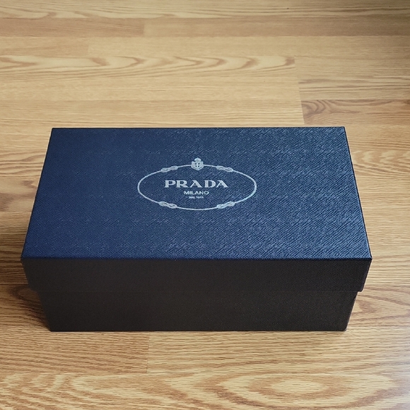 Prada Box (Empty) - Picture 1 of 4
